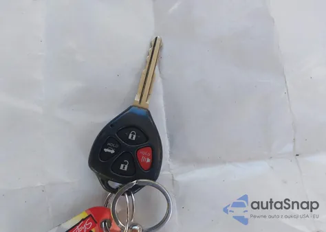 2013 Toyota Corolla Le Special Edition z USA, uszkodzony, nr VIN 2T1BU4EE5DC098589